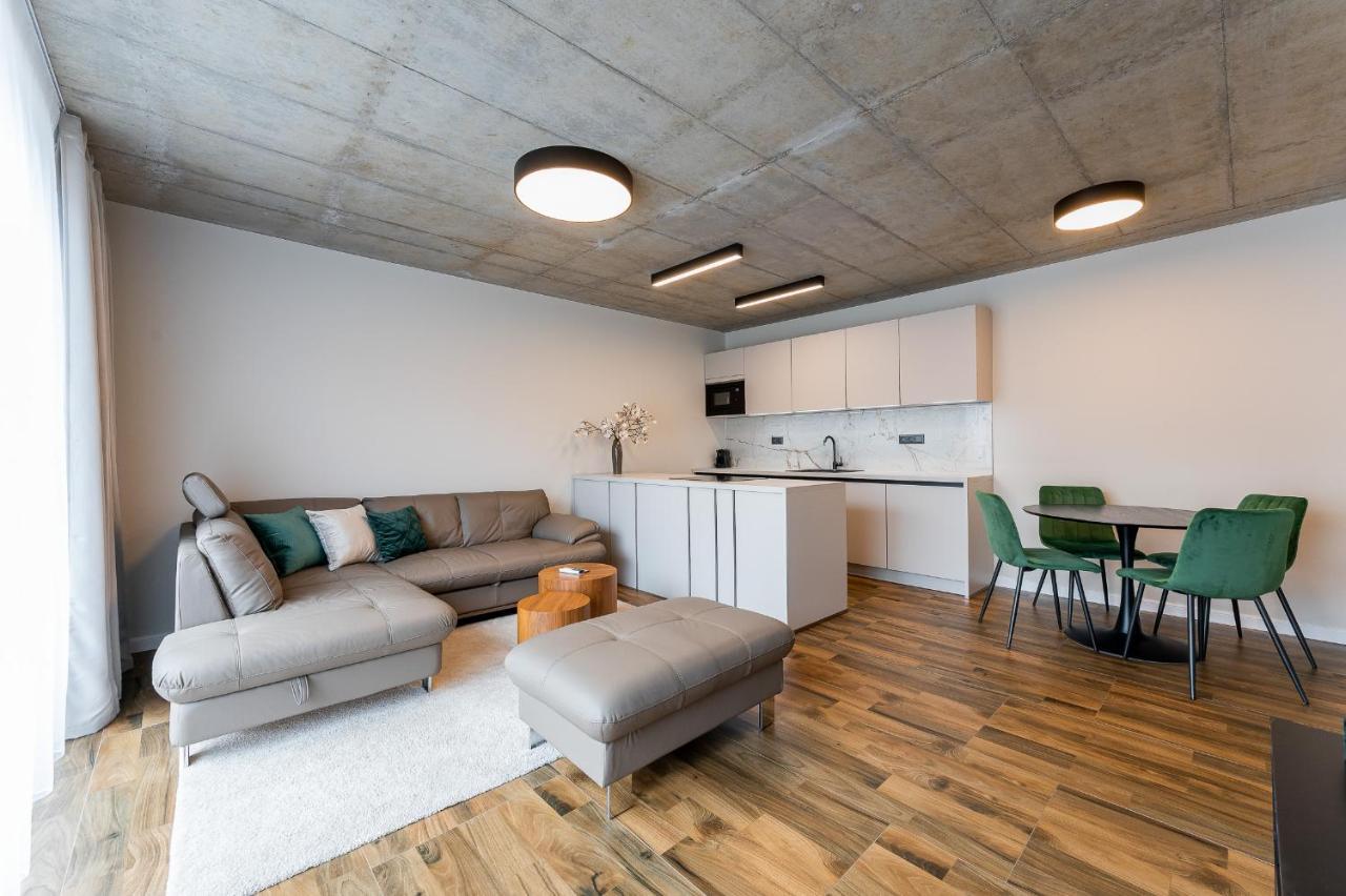 H75 Apartments Kosice Centre Exterior photo
